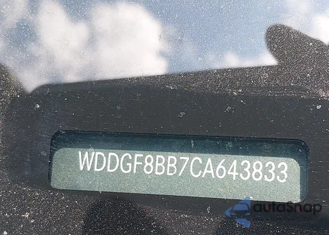 2012 Mercedes-Benz C 300 Luxury 4Matic/Sport 4Matic из США, поврежденный, VIN WDDGF8BB7CA643833